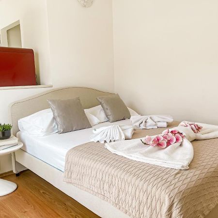 Perla Apartments Bol Eksteriør billede