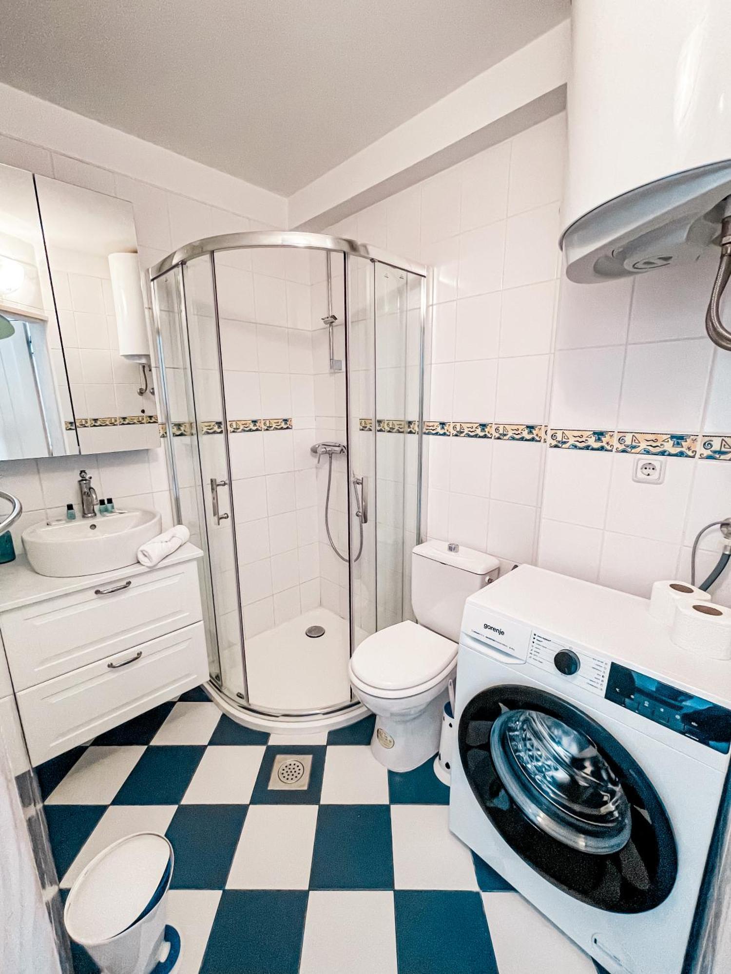 Perla Apartments Bol Eksteriør billede